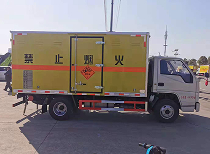 漳县爆破器材运输车